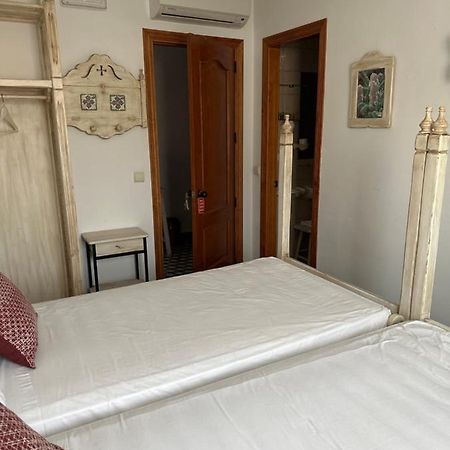 Hostal Moon Tolox Luaran gambar