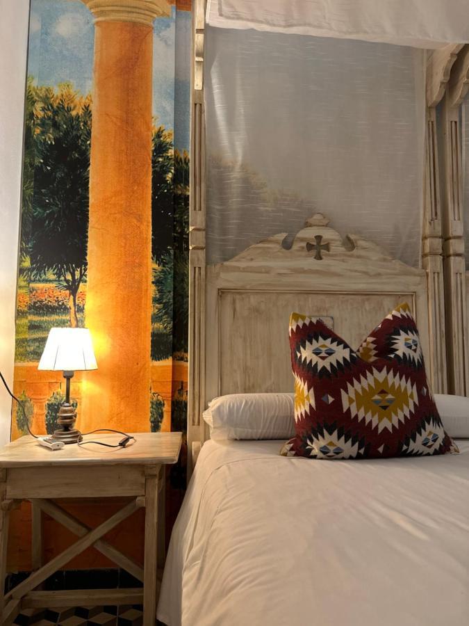 Hostal Moon Tolox Luaran gambar