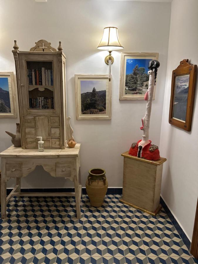 Hostal Moon Tolox Luaran gambar