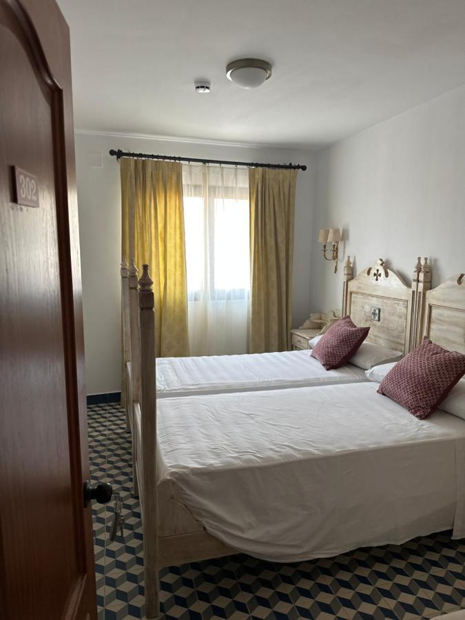 Hostal Moon Tolox Luaran gambar